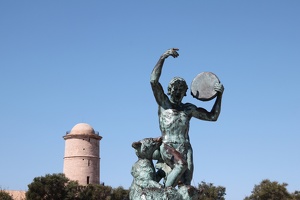 Marseille Statue